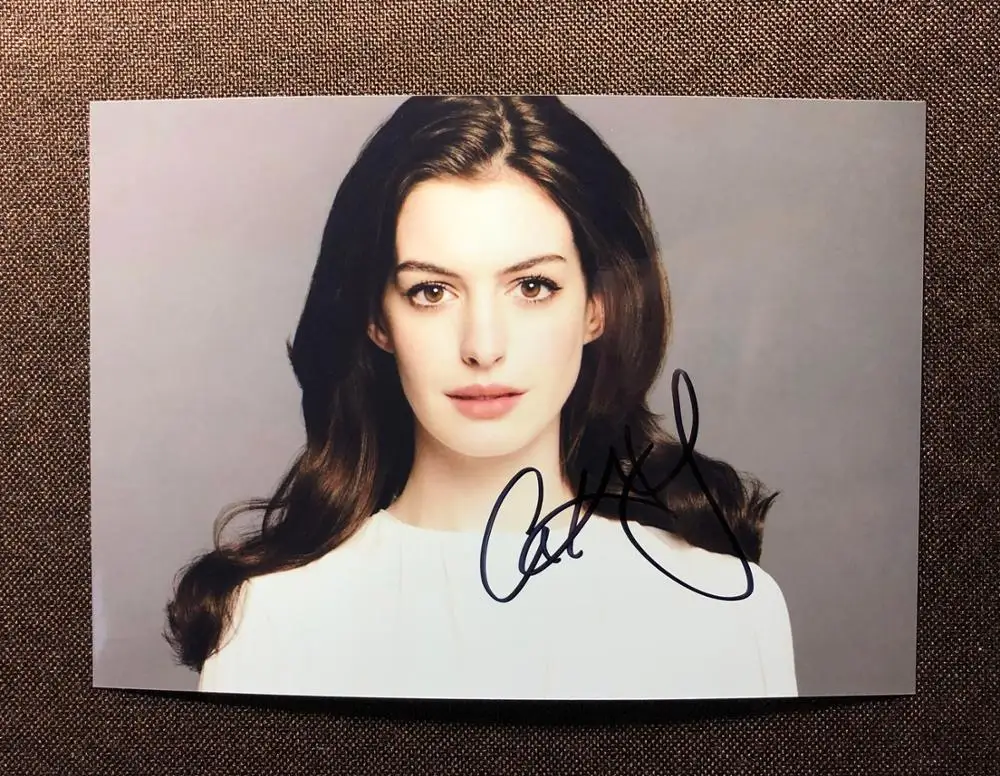 Ручной подписанный Anne Hathaway фото с автографом 5*7 автограф 112019P6