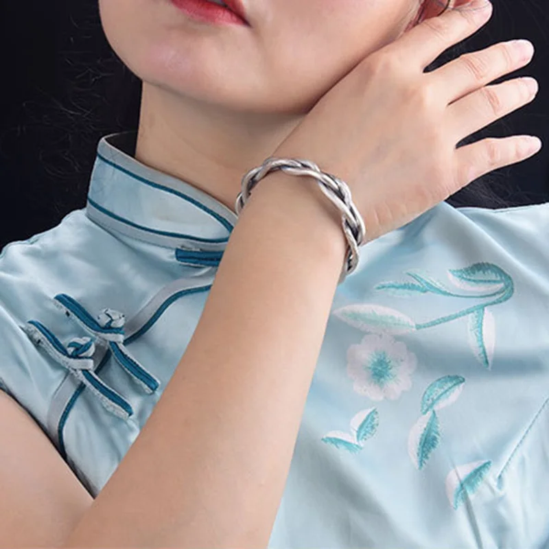 Xiyanike 925 sterling silver retro three-strand twist bracelet light luxury all-match elegant couple jewelry adjustable opening