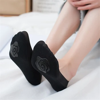 

1 Pair 2019 New Ladies Summer Thin Sock Slippers Silicone Antiskid Ice Silk Socks Seamless Invisible Women Boat Socks