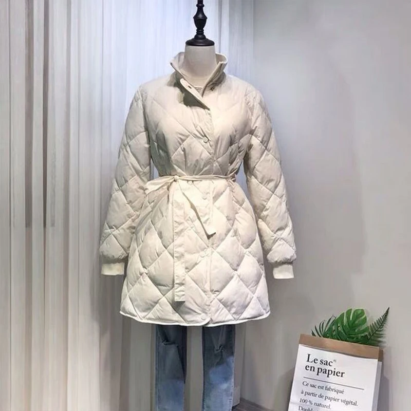 Goedkoop FTLZZ Nieuwe Ultra Light White Duck Down Parka Vrouwen Winter Jas Coltrui Kraag Met Riem Slim Jas Vrouwelijke Lange Sneeuw jassen