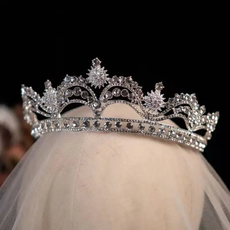 Bridal Crowns Princess Headband Crystal Bride Tiaras Designer Wedding Hair Jewelry Queen Diadem Headpieces Women Headwear