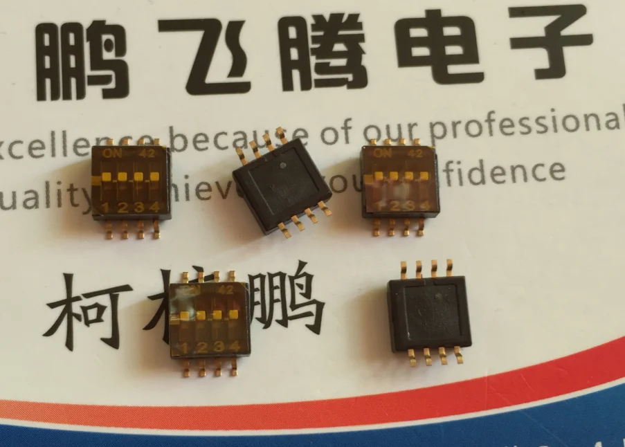 

2PCS/lot Original imported US CTS 218-4LPSTR DIP switch 4 bit patch 1.27mm flat dialing