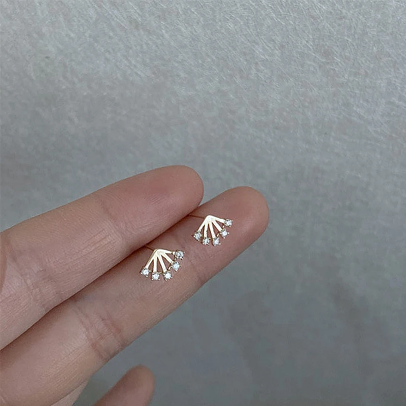 

Cute Geometric Sector Stud Earrings for Women Clear Zircon Gold Fan-shaped Brincos 925 Sterling Silver Earring Fine Jewelry Gift
