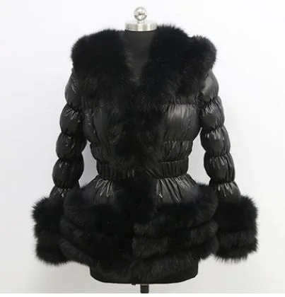 

2020 Winter Warm Windproof Jacket Women Furry Faux Fur Collar White Duck Down Winter Jacket Coat with Hooded