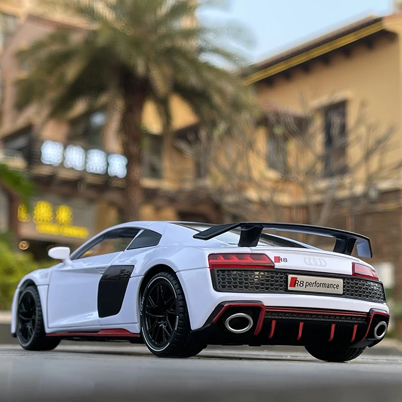 1:24 AUDI R8 V10 Plus Alloy Sports Car Model Diecasts Metal Toy Car Model High Simulation Sound Light Collection Kids Toys Gifts 3