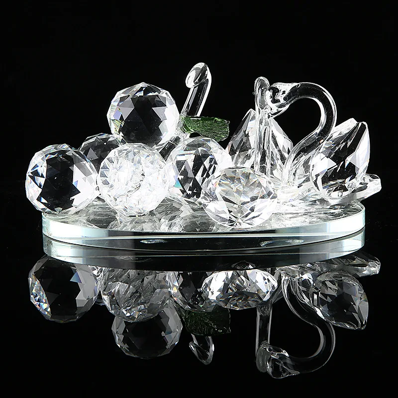 

Manufacturers Direct Selling Valentine' Gift Crystal Swan Decoration Wedding Gift Creative Wedding Decoration Crystal Crafts