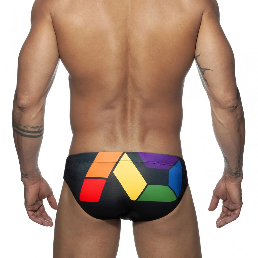Bañador con almohadilla de realce para hombre, ropa de baño con estampado, ropa de playa para Surf, cintura baja de hombre, ropa de baño Sexy Gay, ropa de baño Brave Person 2021