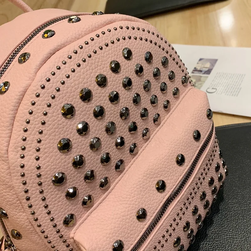 Zaini da donna alla moda con rivetti in pelle PU, borse da scuola per ragazze adolescenti, zaino da giorno, borse da viaggio femminili, Mochila nera - immagine 4