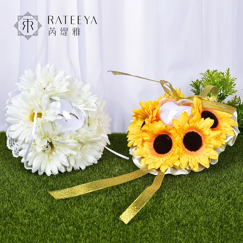 

Manufacturers Direct Selling Europe And America New Style Ring Pillow Sunflower Flower Accessories Ring Pillow Wedding Bride And