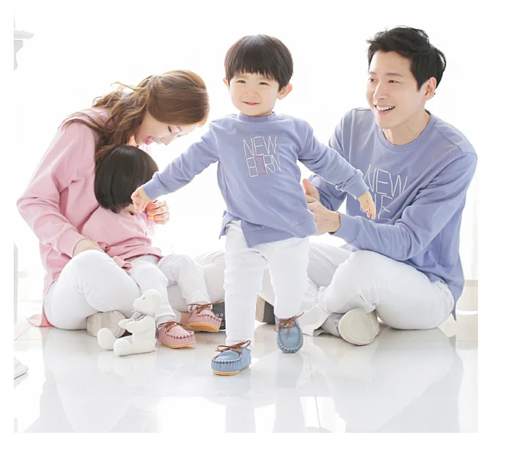 matching family outfits South Korea children in spring and autumn new long section of a family cotton T-shirt Family Pack