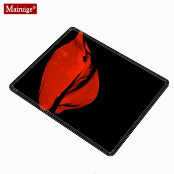 

Cloth Mousepad 20x18cm Black and Red Mouse Pad Small Gamer Speed Gaming Desk Mat DIY Custom Computer PC for Laptop Table Pads
