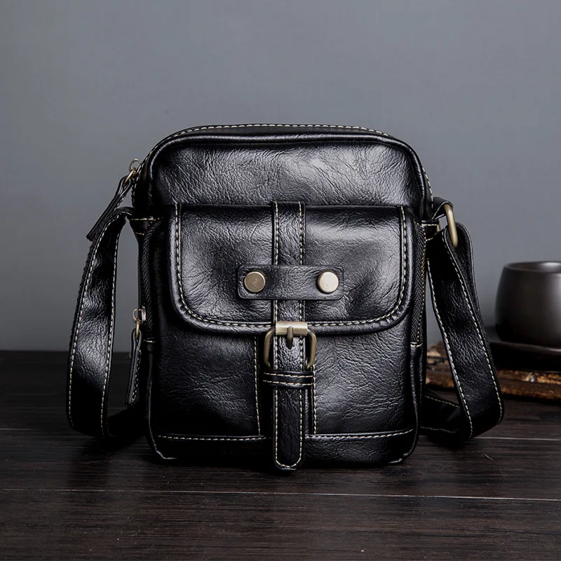 

2019 new retro men's shoulder bag Messenger bag men's bag