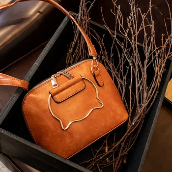 

Fall 2019 new simple handbags fashion single - shoulder bag ins style Korean version of women's solid - color handbag Casual