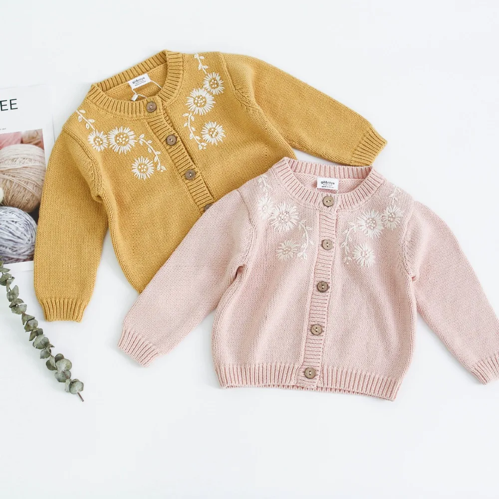 Детский свитер с вышивкой; свитера для новорожденных девочек; кардиганы; сезон осень; трикотажные куртки с длинными рукавами для малышей; зимние детские вязаные топы