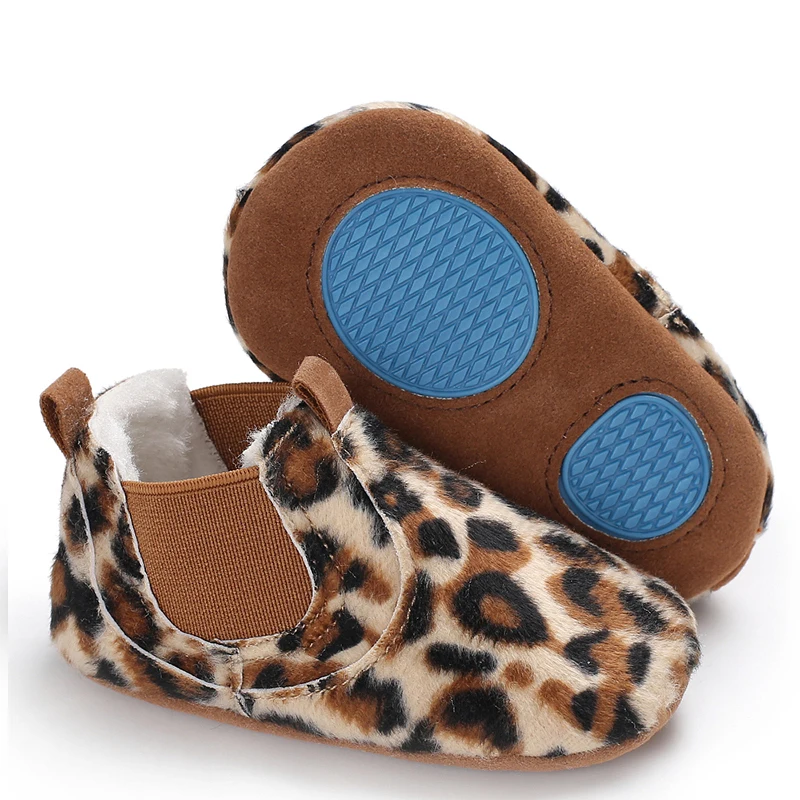 Осенне-зимняя теплая обувь для новорожденных мальчиков и девочек из искусственной кожи; леопардовые кроссовки с принтом; Классическая обувь