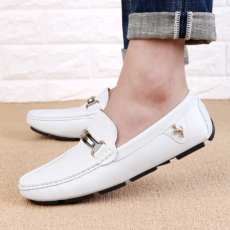 2020 New Trend Slip On Shoes For Men Anti-Slippery Loafers Men Footwear Fashion Flats Shoes Mens Luxury Leather Drive Men Shoes