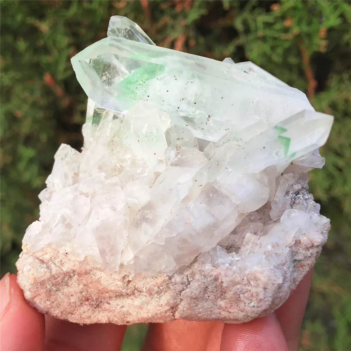 1 шт. натуральный зеленый Ghost Phantom Quartz кристалл кластера Исцеление образец отправлен случайным образом