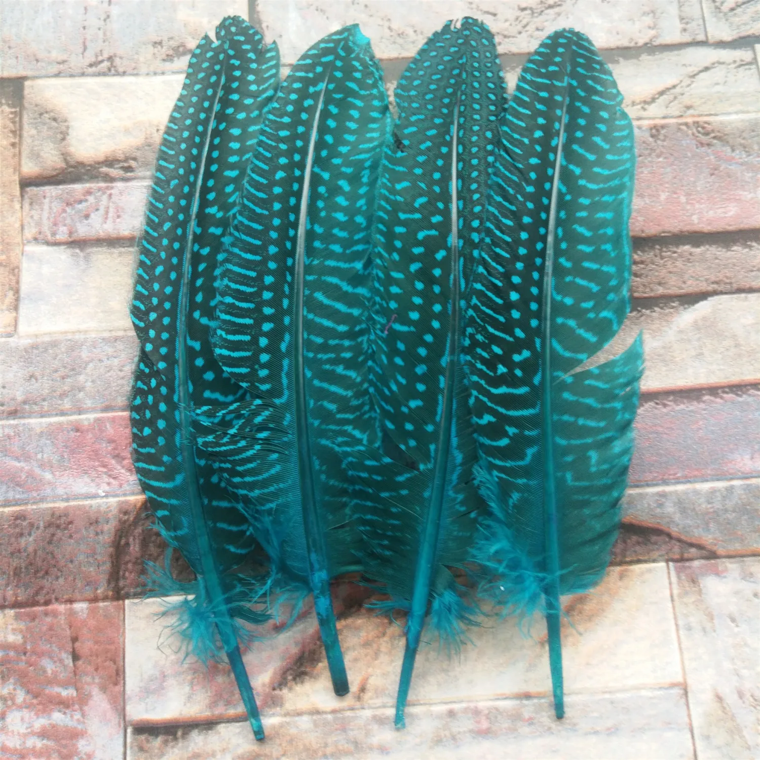 Wholesale10pcsSkyBlueNaturalPearlChickenFeathers68inch1520cm