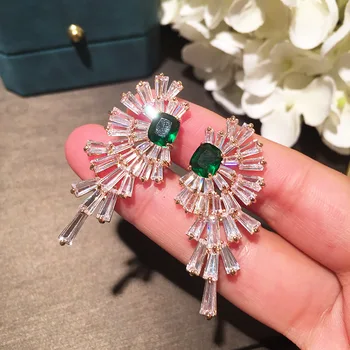 

Bilincolor fashion green and crystal clear sector drop earring for women