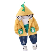 Осень для маленьких мальчиков и девочек хлопковые Костюмы наборы Детская одежда для ясельного возраста костюмы с принтом в виде героев мультфильмов, пальто, футболка и штаны, 3 шт./компл. Детский костюм