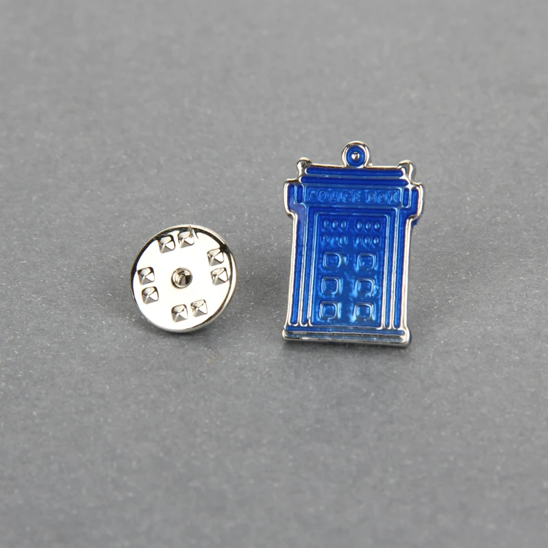 Fashion Doctor Who Brooch Pins Houses Tardis Enamel Pin Alloy Metal Shield Brooches Women Men Badges Jewelry Chrismas Gifts