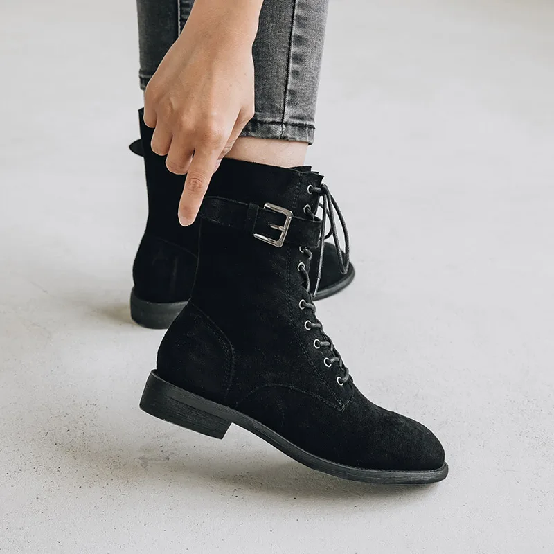 

Boots women Motorcycle Boots Women's Leather Ankle Boots 2019 Gothic Autumn Buckle Martin Boot Low Heel Short Boot Cowboy Shoes