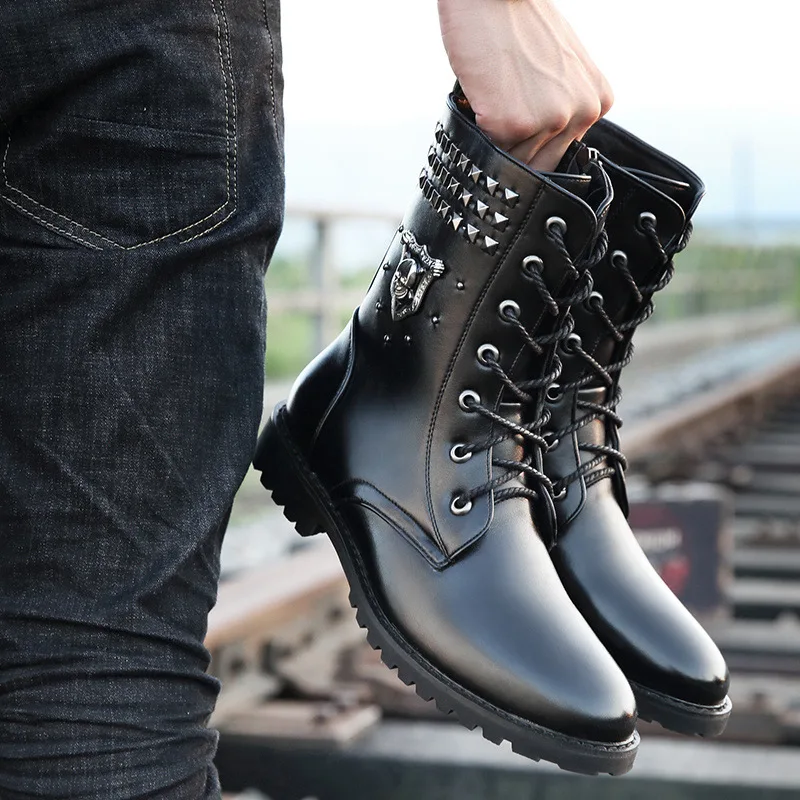 

2019 Winter New Style Leather Boot Hight-top MEN'S SHOES Fashion Martin Boots Men Boots Combat Boots Rivet Locomotive Men's Bo