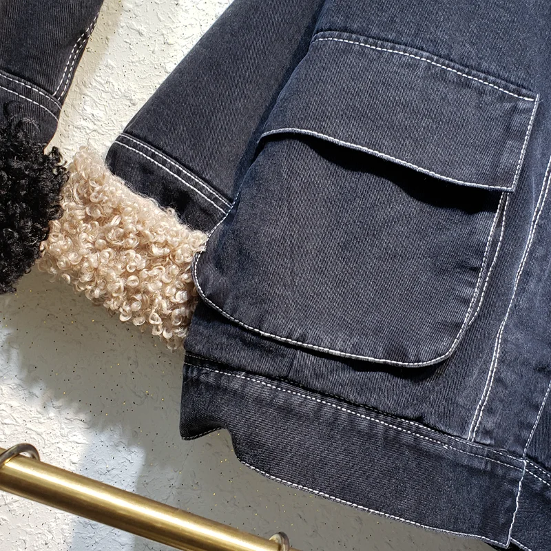 Черная джинсовая женская куртка, весеннее теплое плотное джинсовое пальто с большими карманами, свободная теплая джинсовая куртка из овечьей шерсти на молнии