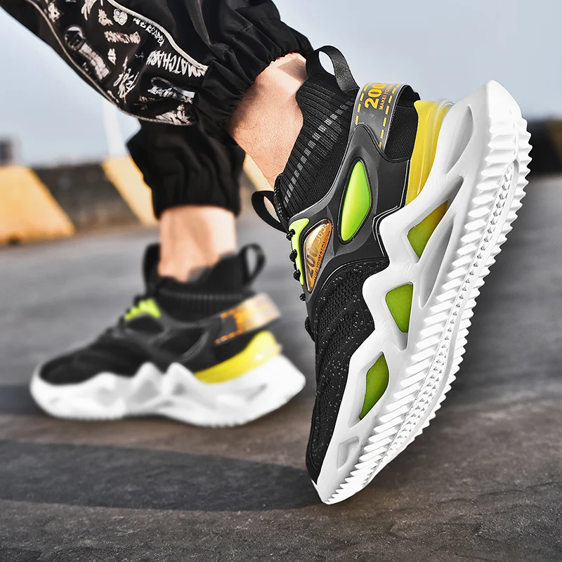

2021Trendy Reflective Men Running Shoes Breathable chunky Sneaker High Quality Outdoor No-slip Jogging Shoes Training Zapatillas