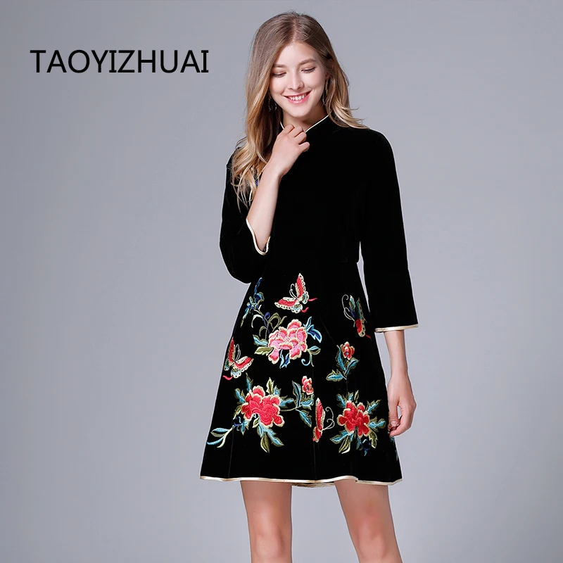 2022 New Arrival Autumn Chinese Style women dress Complex Flower Emboridery big Size Zipper Fly A-Line Black Dress Women 14268