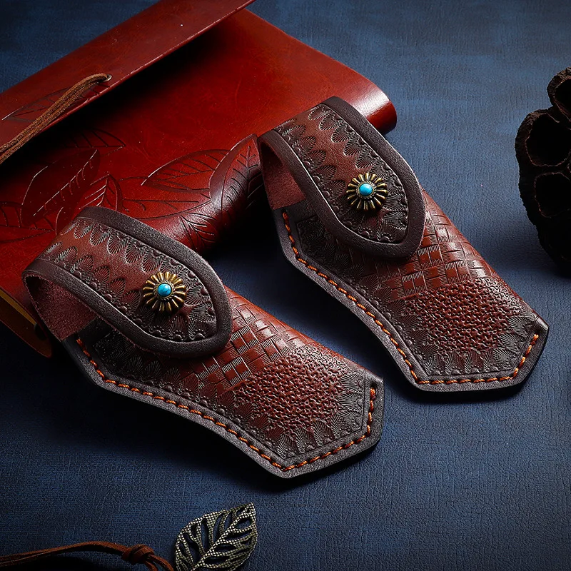 The first layer of cowhide knife cover is carved to store the small knife leather cover and the outdoor scabbard case