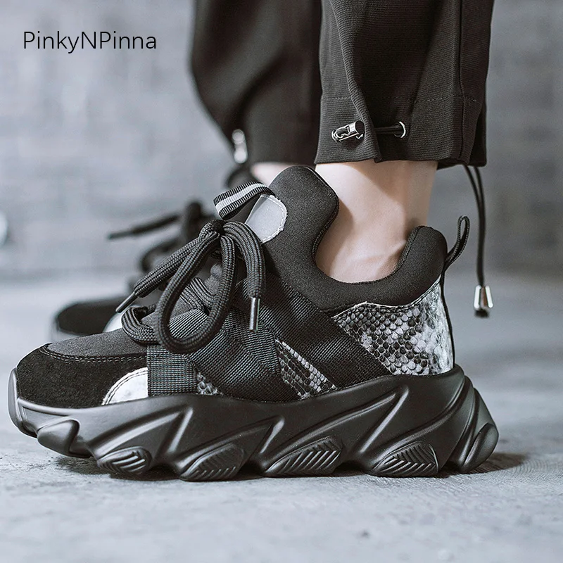Najtaniej Ciemny gotycka styl młodych kobiet czarne trampki super grube dno krowa zamszowe skórzane siatki python skóry wzór szkolne buty w stylu casual