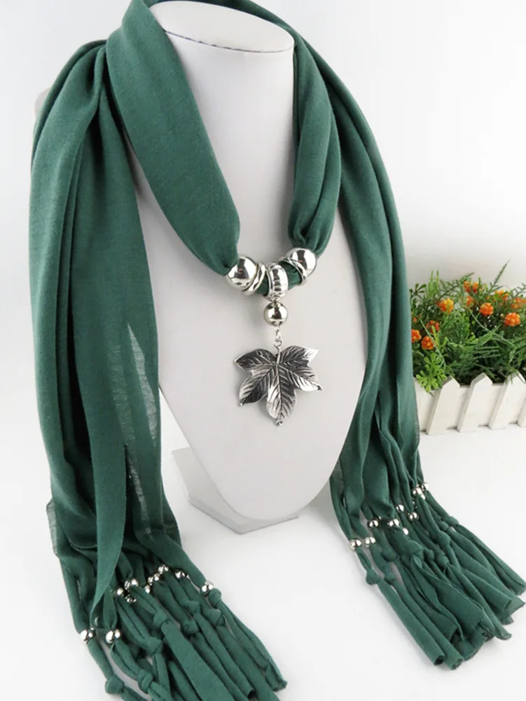 

Manufacturer wholesale jewelry pendant scarf explosive alloy maple leaf tassel pendant pendant scarf lady Shawl Scarf