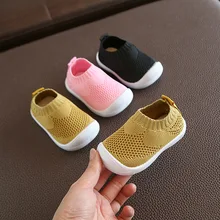 Zapatos transpirables para primeros pasos de bebé y niño, zapatillas para niña y niños, calzado de malla de sport, zapatitos antideslizantes de suela suave y cómodos