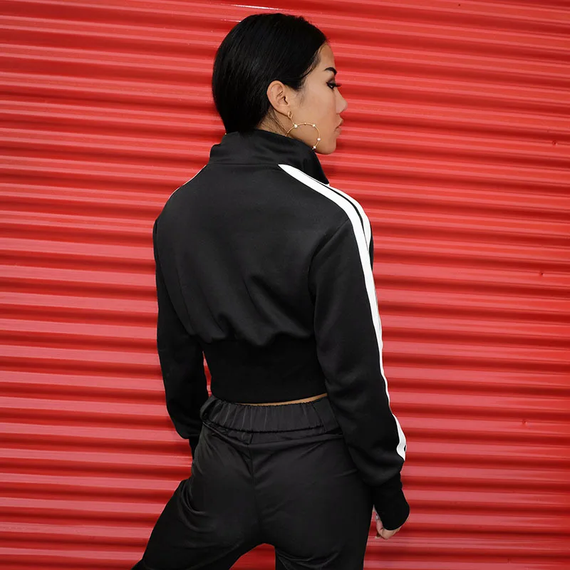 9414406493_2101850235