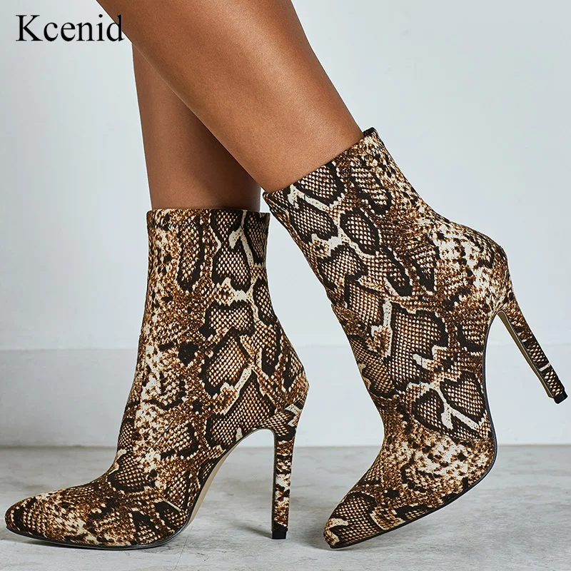 

Kcenid 2020 Fashion serpentine ankle sock boots high heels stretch women autumn sexy booties pointed toe us women size 11 shoes