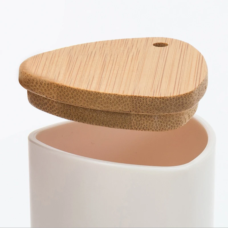 Plastic Toothpick Holder with Bamboo Lid Popular Toothpick Dispenser Kitchen Gadgets Toothpicks Dispenser for Home Restaurant