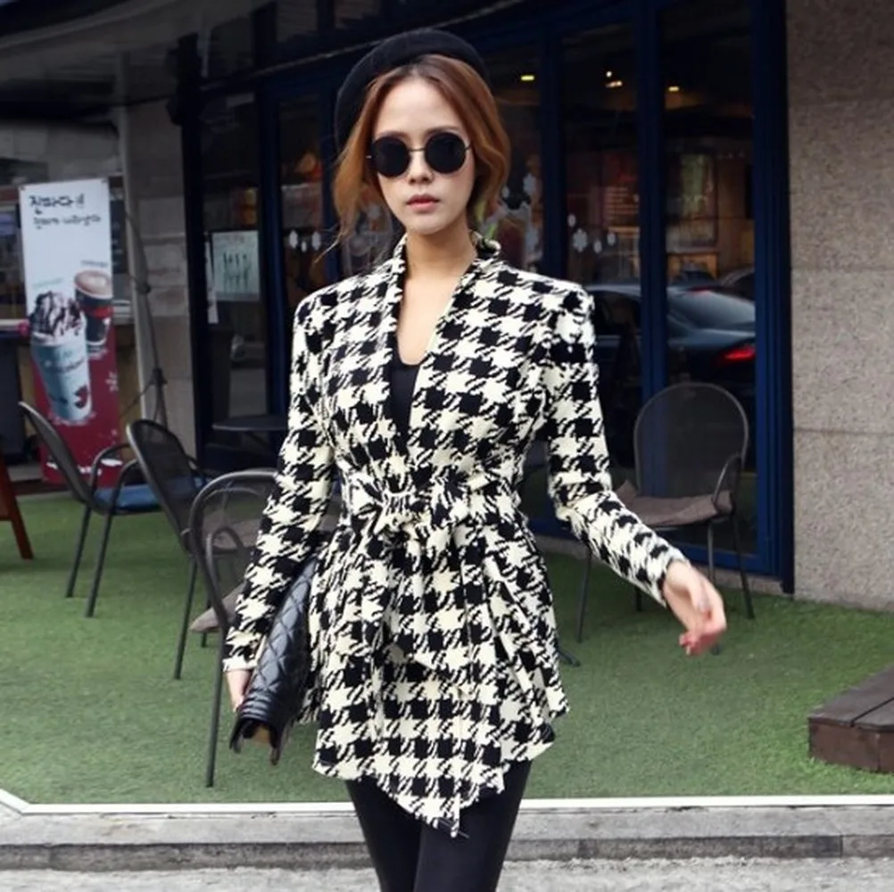 

2019 New Autumn Winter Classic European Sub-Coat Female Plaid Cardigan