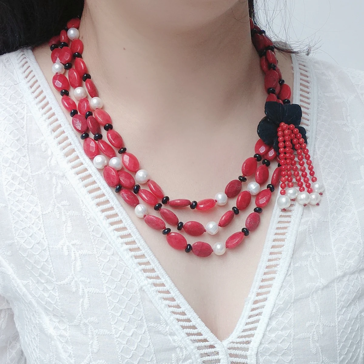 

Lii Ji Red Black Necklace Rubys color Jades Coral Pearl Black Jades Necklace 52cm Women Jewelry Party New Year Gift