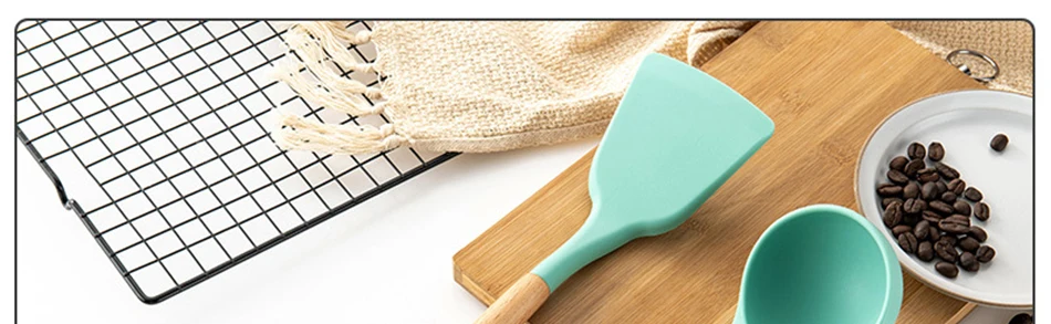 Hf985c503b12f4cdab3e1cc8e98bbbff0U