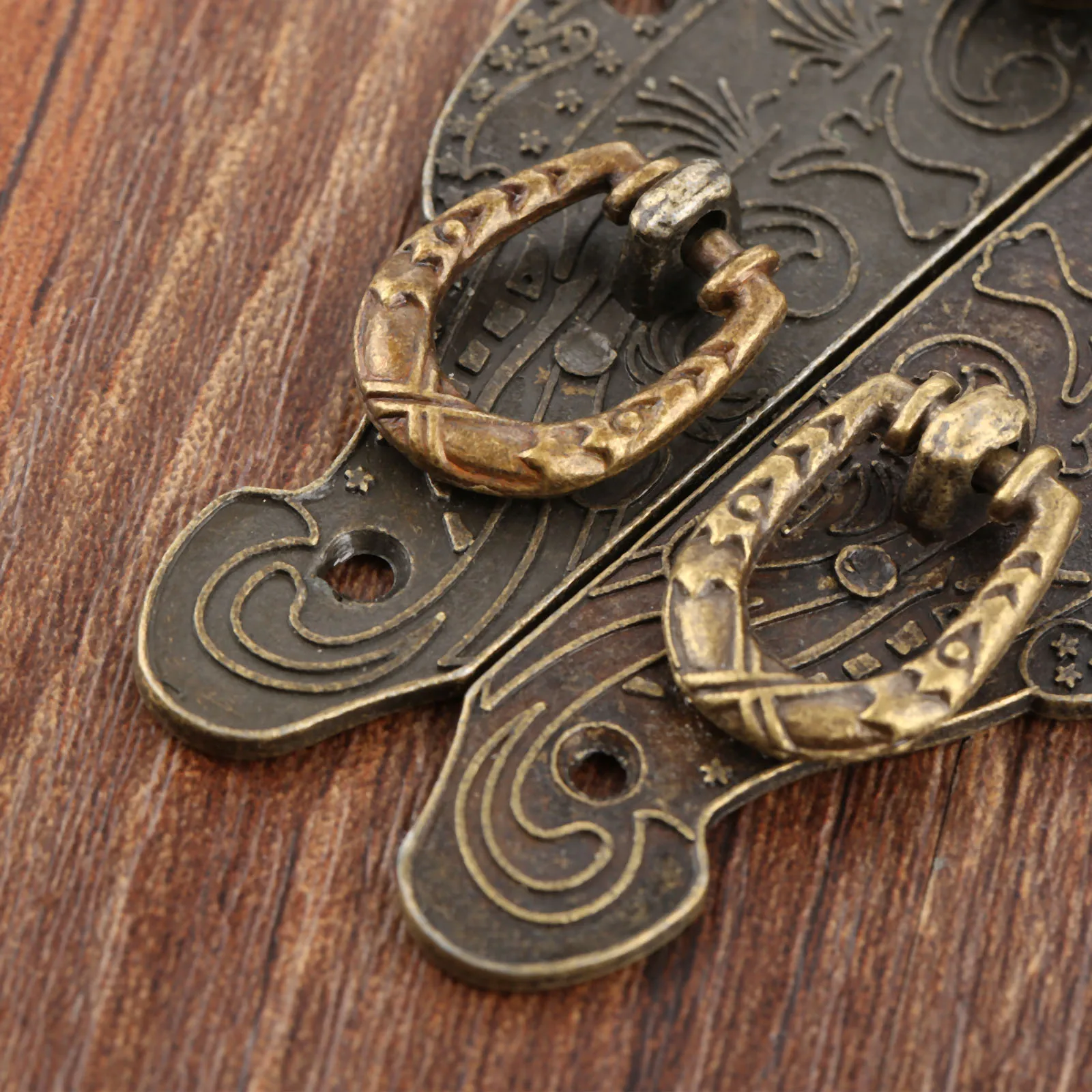 1PC Antique Box Latch Hasp Vintage Wooden Gift Box Toggle Lock Alloy Buckle Latch Hook Furniture Hardware Zinc Alloy 90*50mm