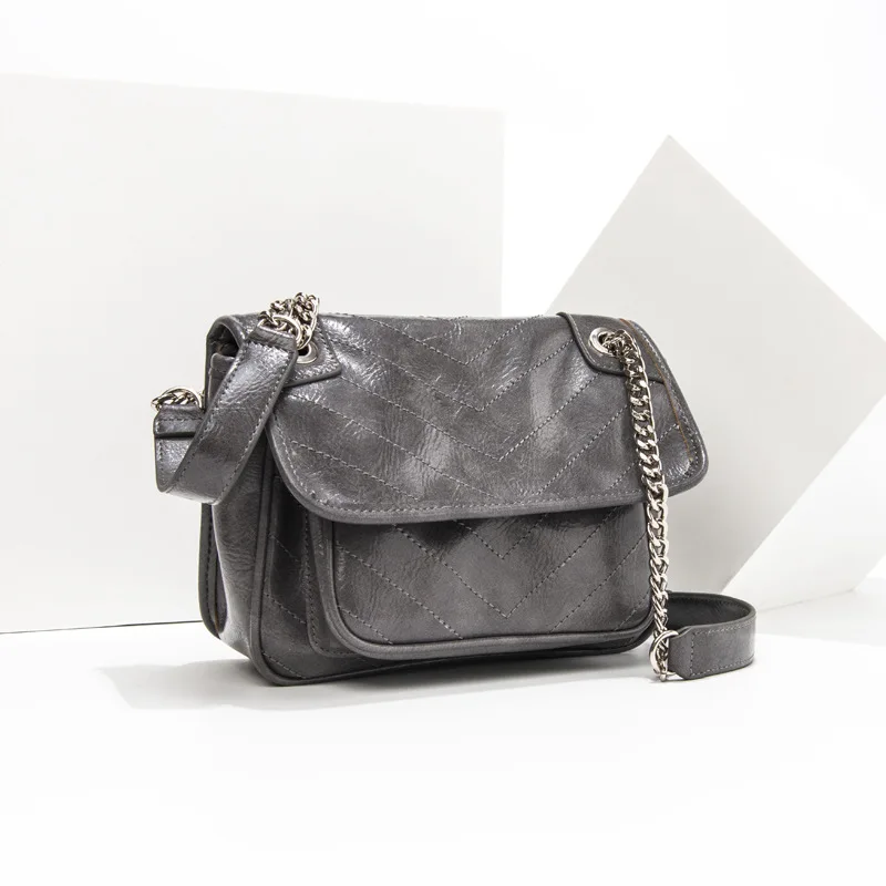 

2019 New European and American Fashion High Quality Handbags Simple Personality Diagonal Chain Shoulder Bag Solid Color Handbag