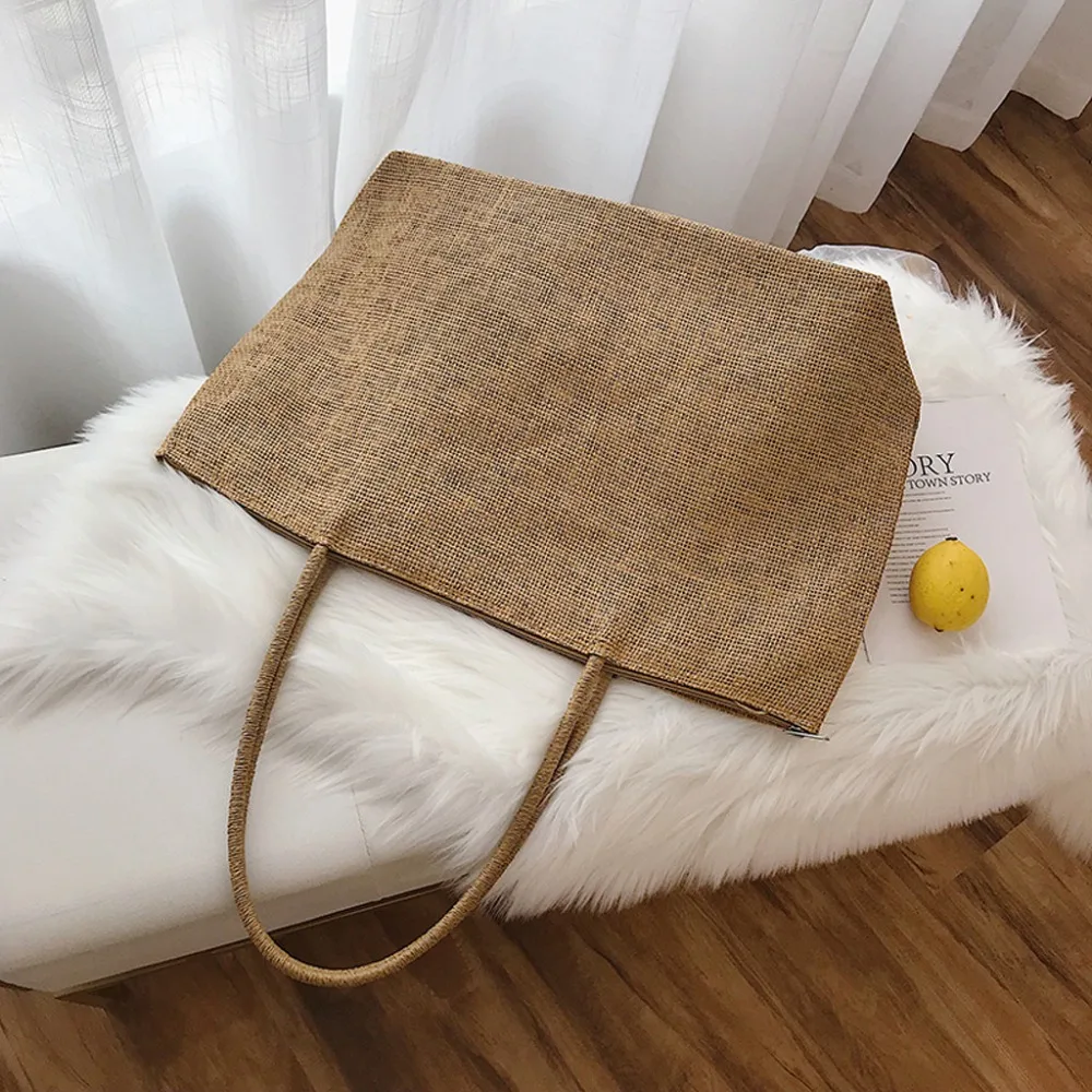 LMM90702664BW_1055276066321440756