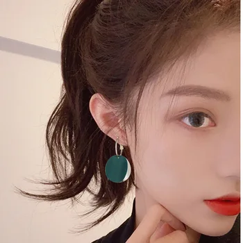 

2020 new circle fashion exaggerated earrings female Korean version of temperament personality net red rhinestone earrings