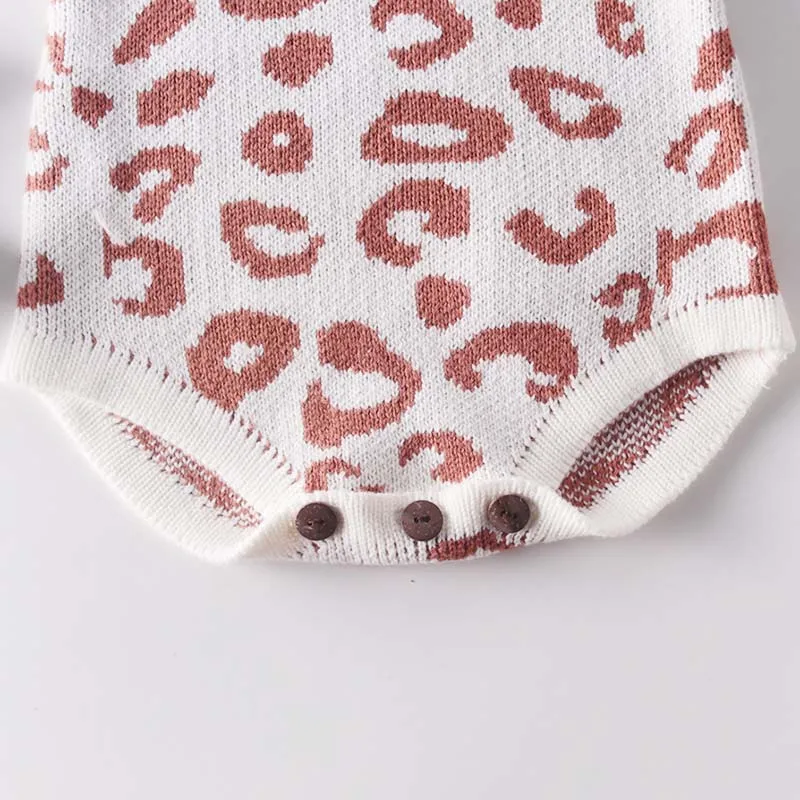 Коллекция года, весенне-осенняя одежда для малышей Вязаный комбинезон для новорожденных девочек, свитер с леопардовой раскраской, комбинезоны с длинными рукавами, топы