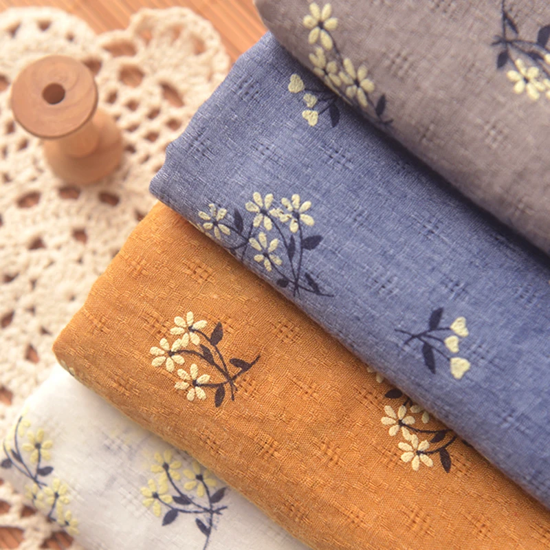 

Высококачественная ткань из полиэстера и хлопка, цветочный кластер, ромбовидная сетка для шитья, летнее платье, рубашка, ткань для детской одежды