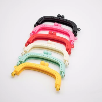

High Quality Candy Color Resin Coin Purse Bag Arc Frame Kiss Clasp Lock Handbag 8.5cm Purse Accessories
