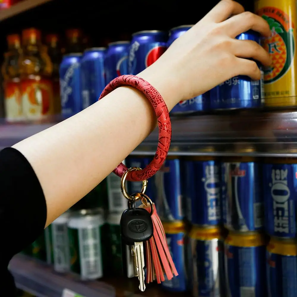 

PU Leather Wristlet Keychain Bangle Fashion Leopard Snake Large Circle Keyring Tassel Bracelet for Women Boho Jewelry UKMOC