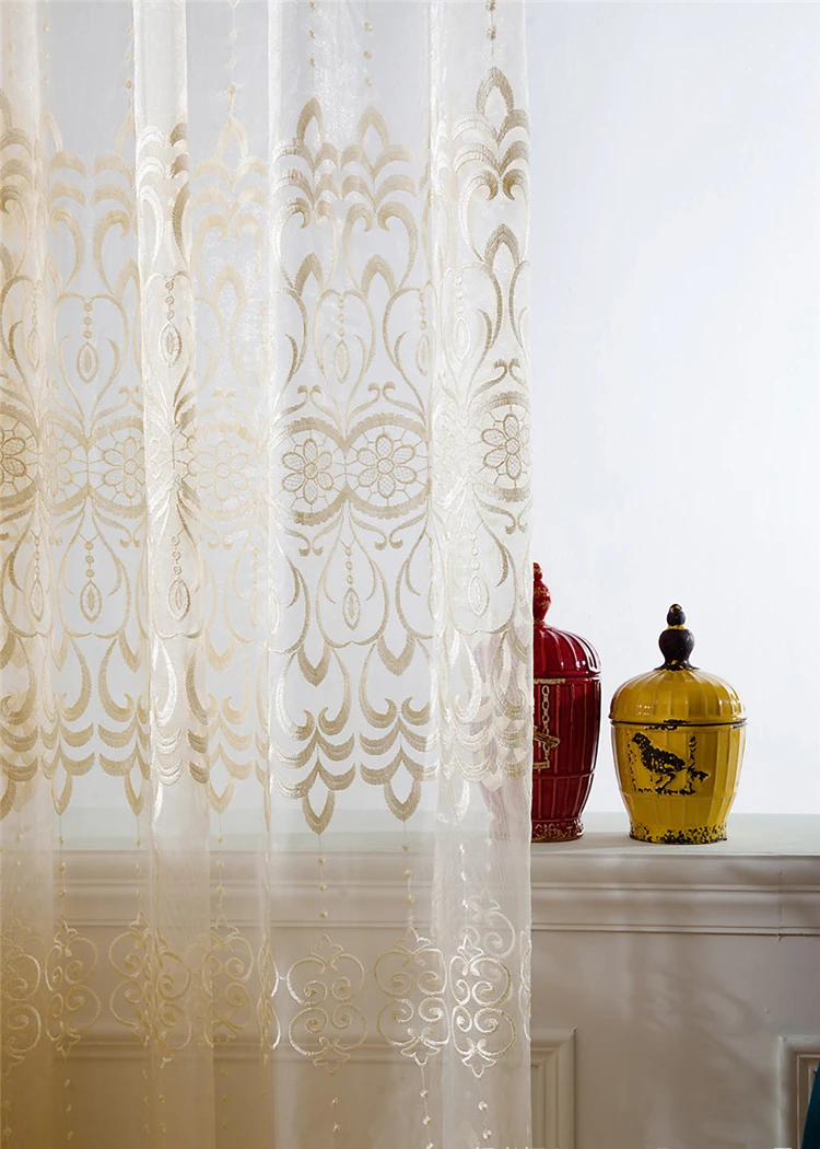 2441439479_1566249100