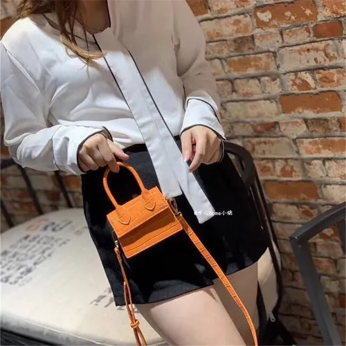Дизайнерская однотонная мини квадратная сумка, новые модные маленькие ручные сумки для женщин с крокодиловым узором, кожаные сумки через плечо - Цвет: Mini Orange